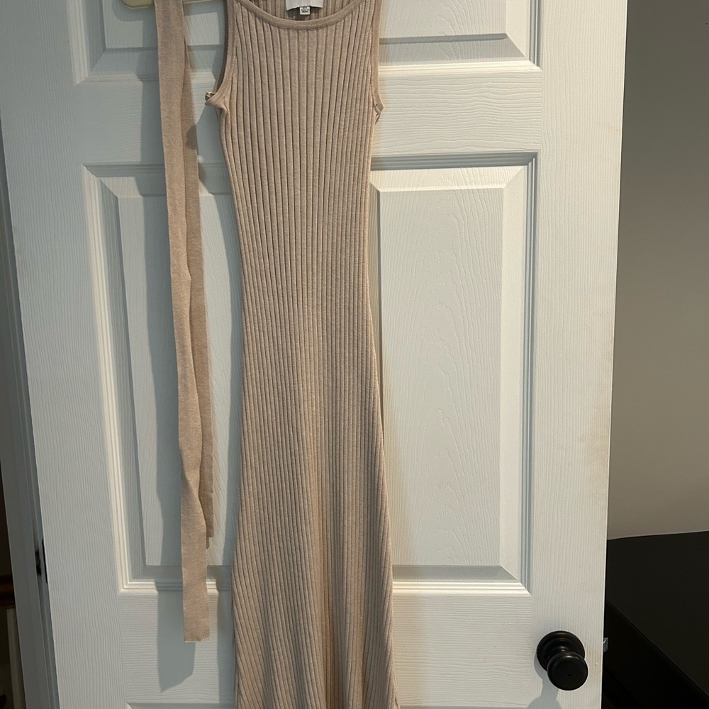 Sleeveless Beige Ribbed Dress